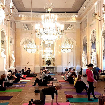 yoga in der albertina